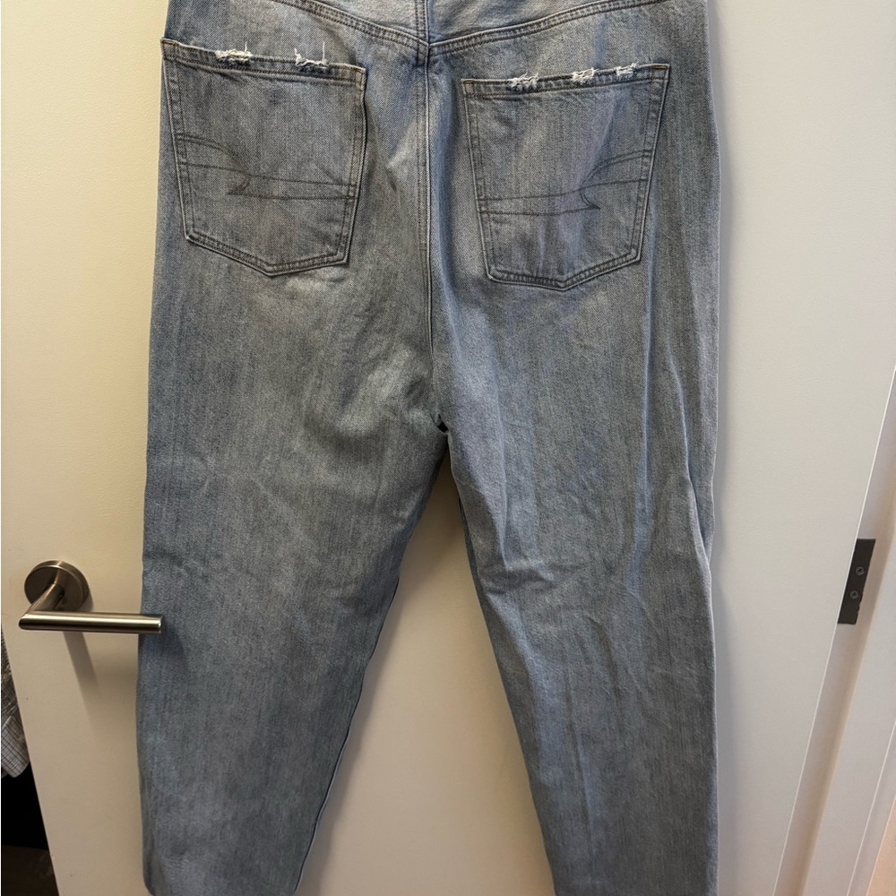American Eagle Outfitters Light Blue Baggy Jeans - Picture 3 of 5